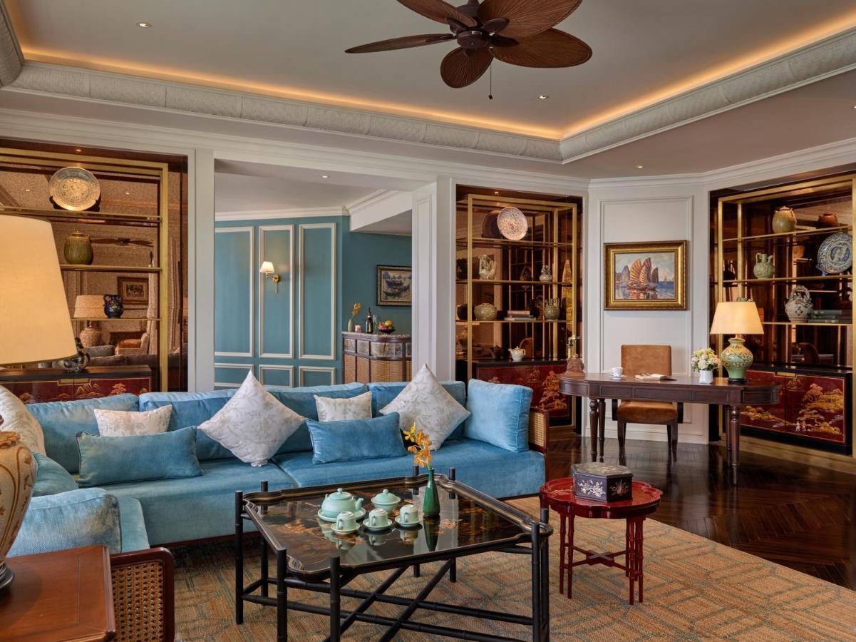 Hotel Perle D'Orient Cat Ba - Mgallery Chan Chau Exterior foto The living room of a suite at the Mandarin Oriental, Bangkok